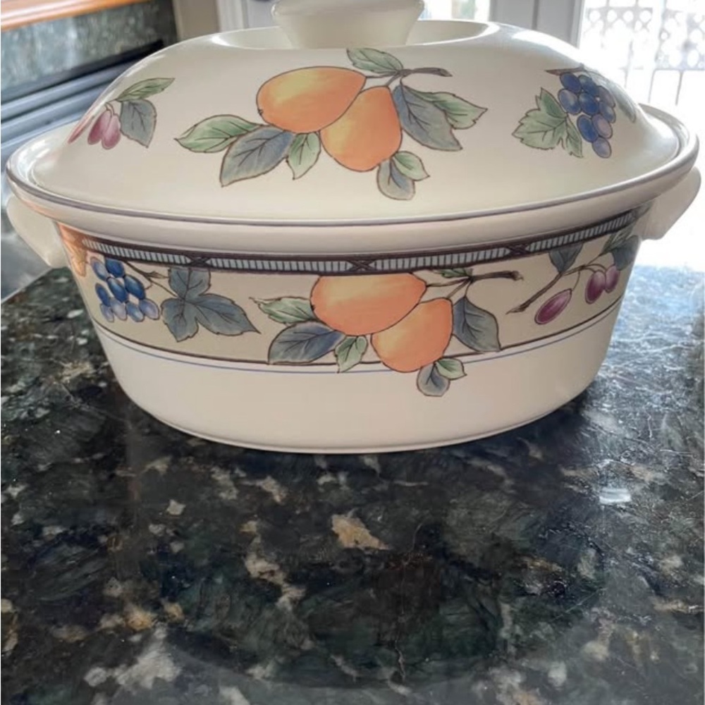 Mikasa Fruit Design Casserole Dish with Lid